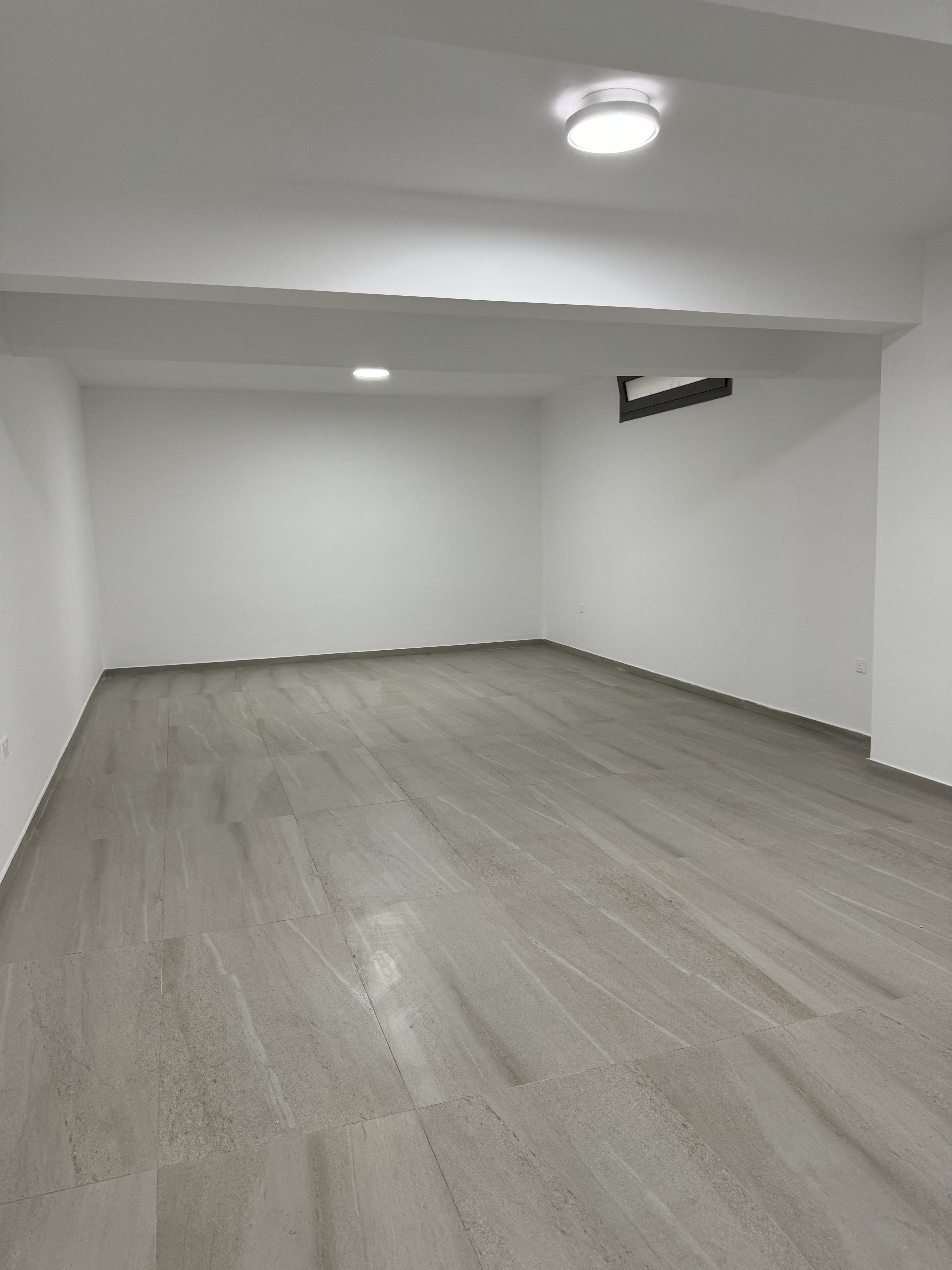 4+1 BR whole-floor Penthouse with rooftop garden in Potamos Germasogeias, Limassol photo 27