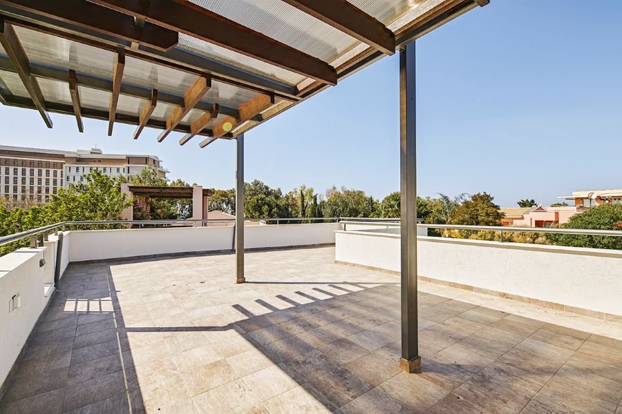 4 BR Villa in Agios Tychonas, Limassol photo 18