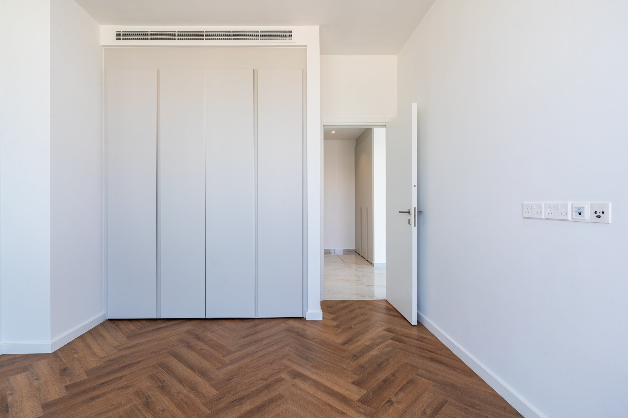 1 BR Apartment in Agios Tychonas, Limassol photo 7