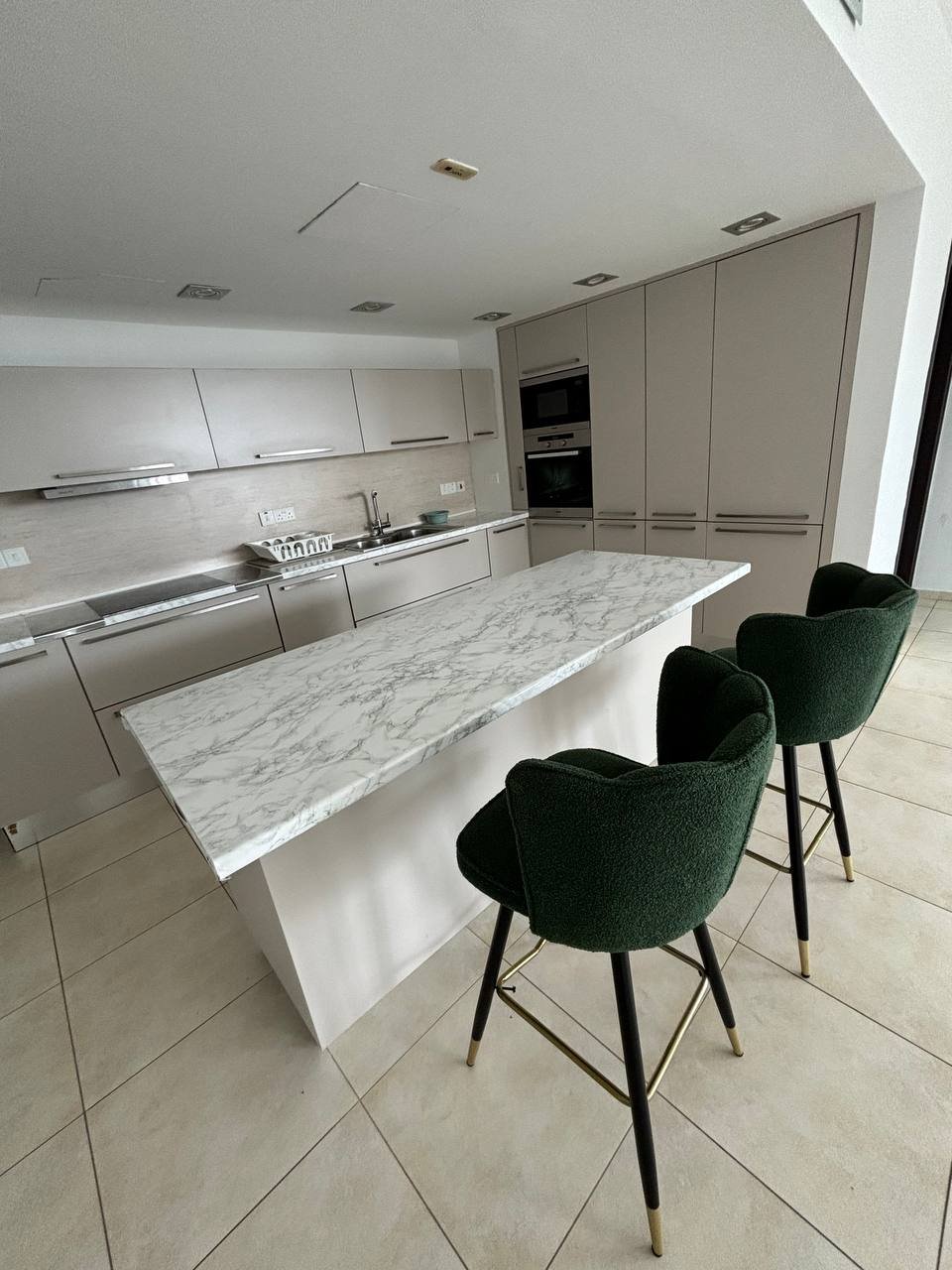 3 BR Apartment in Germasogeia, Limassol photo 6