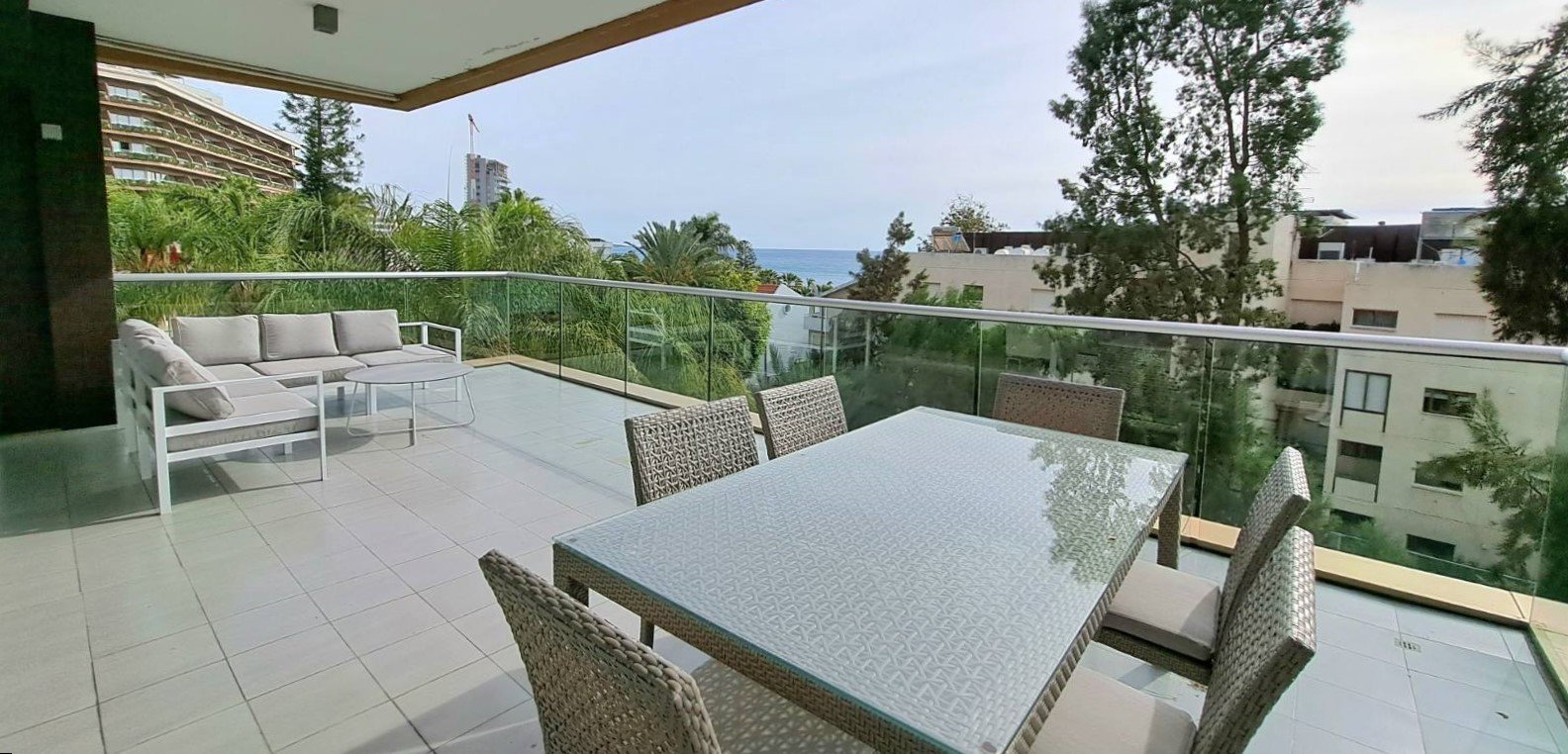 Luxury 3 BR Apartment in Agios Tychonas, Limassol Tourist Area photo 12