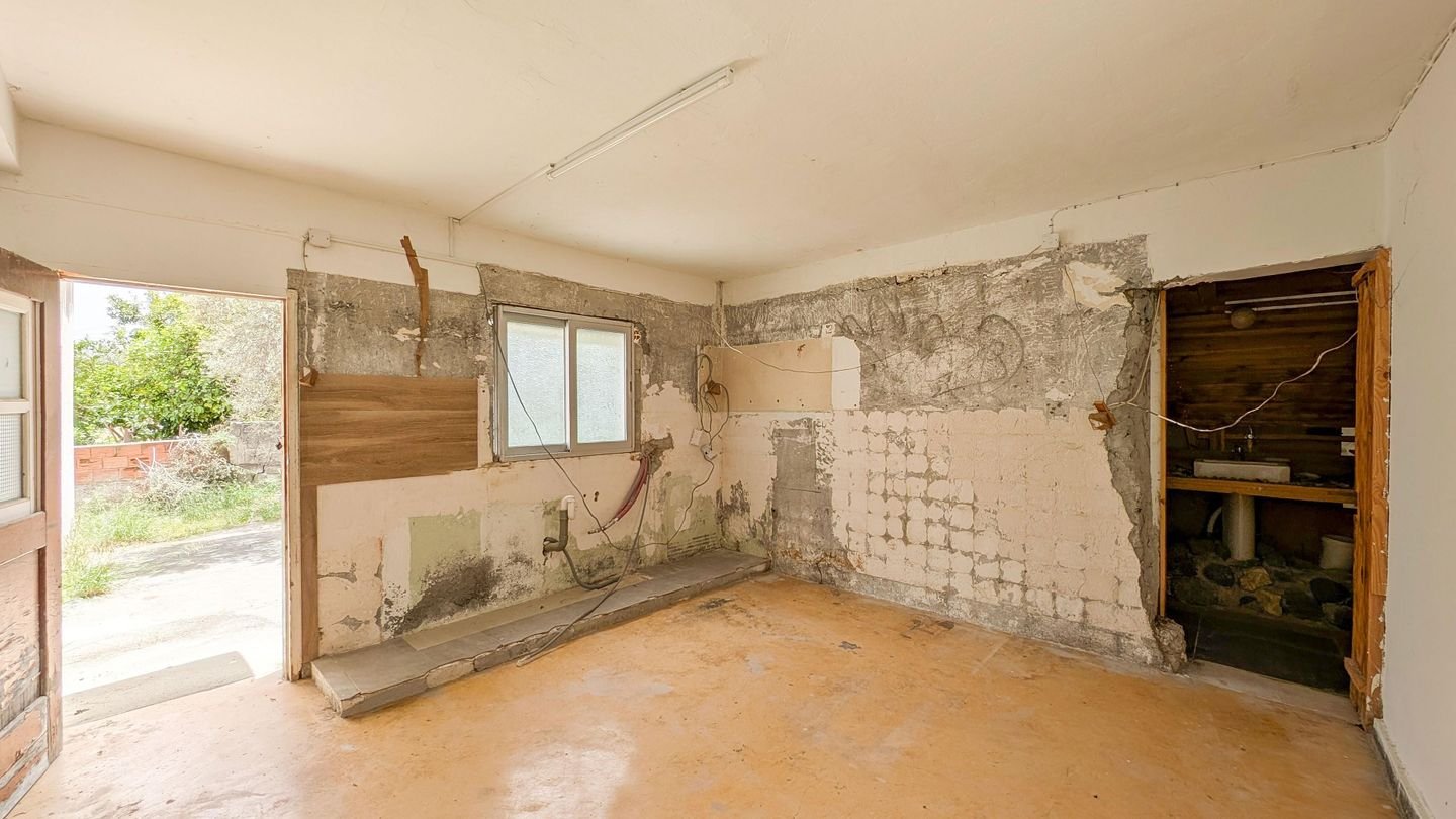 Two-Bedroom Detached House in Kornos, Larnaca photo 15
