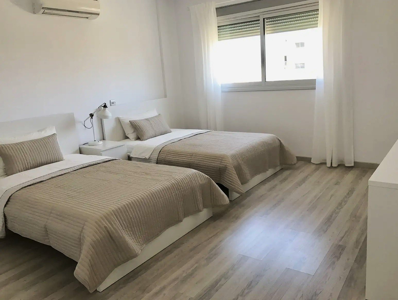 4 BR Penthouse in Neapolis, Limassol photo 5