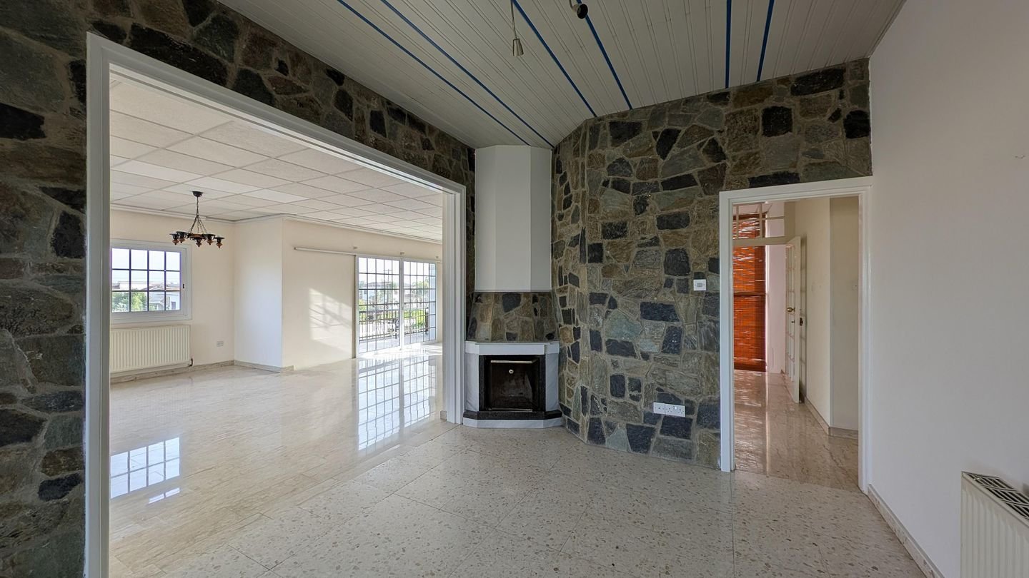 Spacious 4-Bedroom Detached House in Pera Chorio, Nicosia photo 26