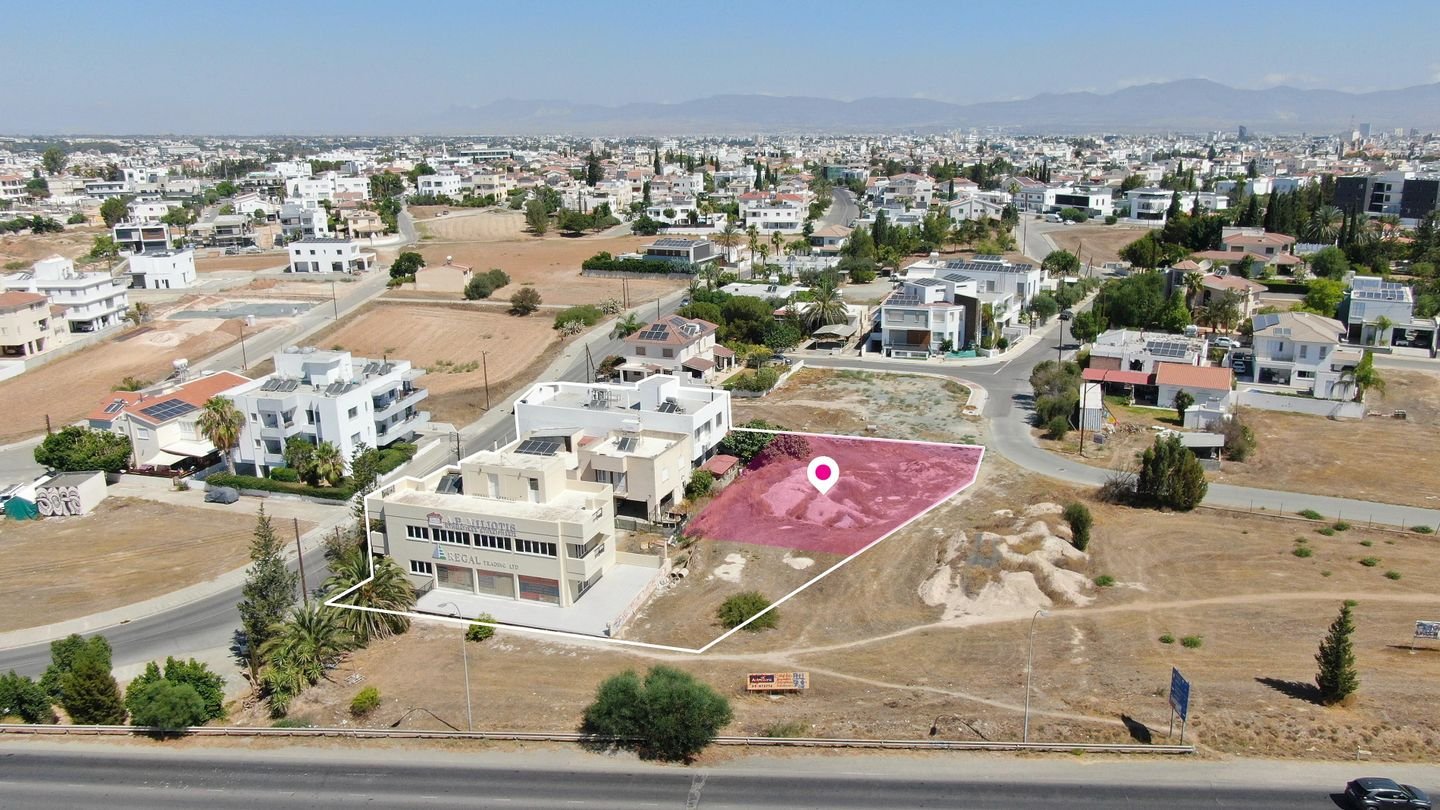 (Share) Field in Apostolos Varnavas & Agios Makarios, Strovolos, Nicosia photo 2
