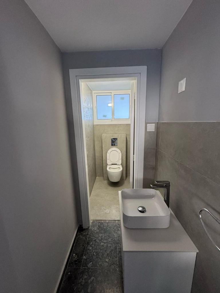 Fully renovated Office in Agios Georgios, Limassol photo 20