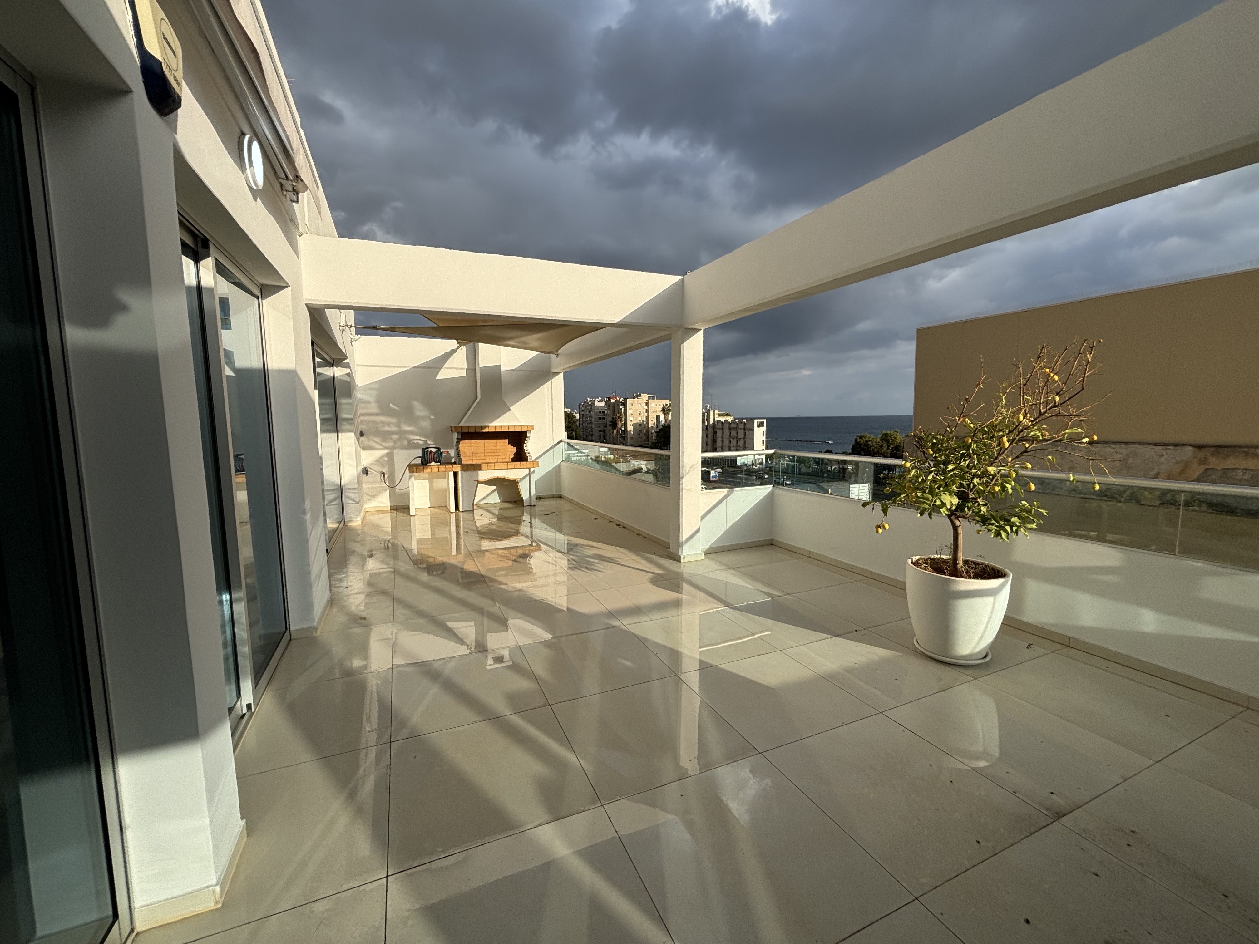 6 BR Stunning Penthouse in Agios Tychonas, Limassol photo 27