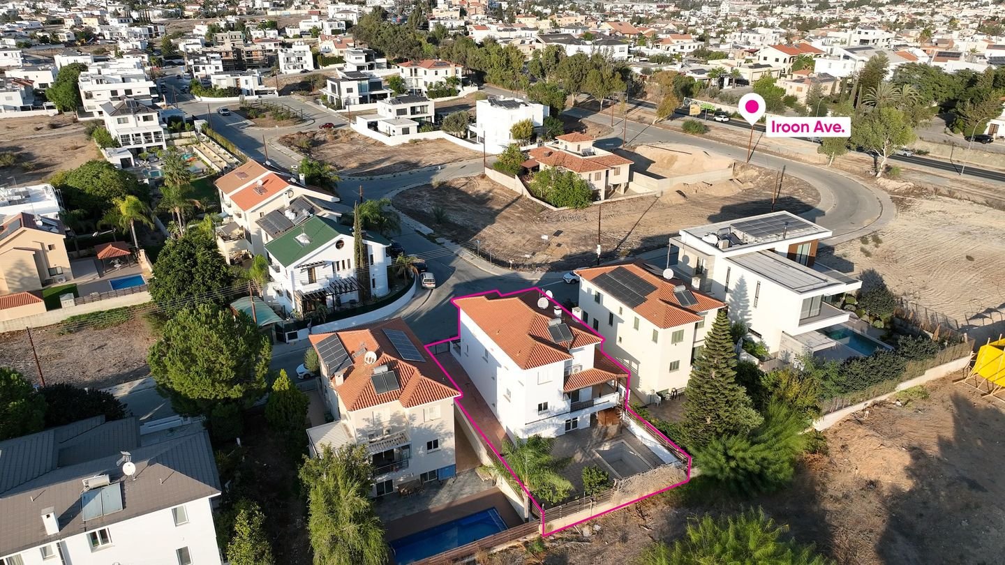 Elegant 4-Bedroom Home with Private Pool in Archangelos/Anthoupoli, Nicosia photo 4