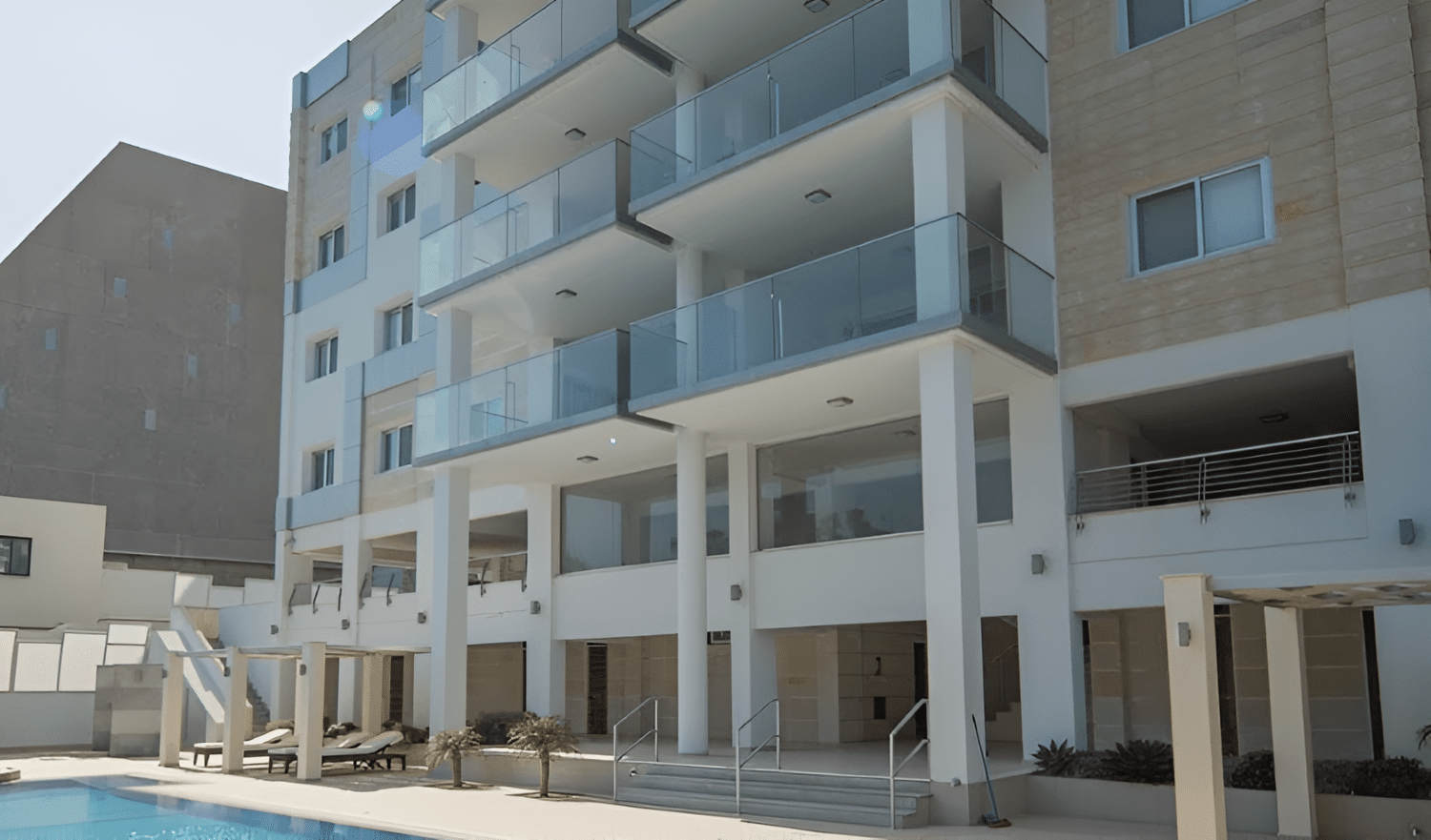 4 BR Luxury Apartment in Agios Tychonas, Limassol photo 11