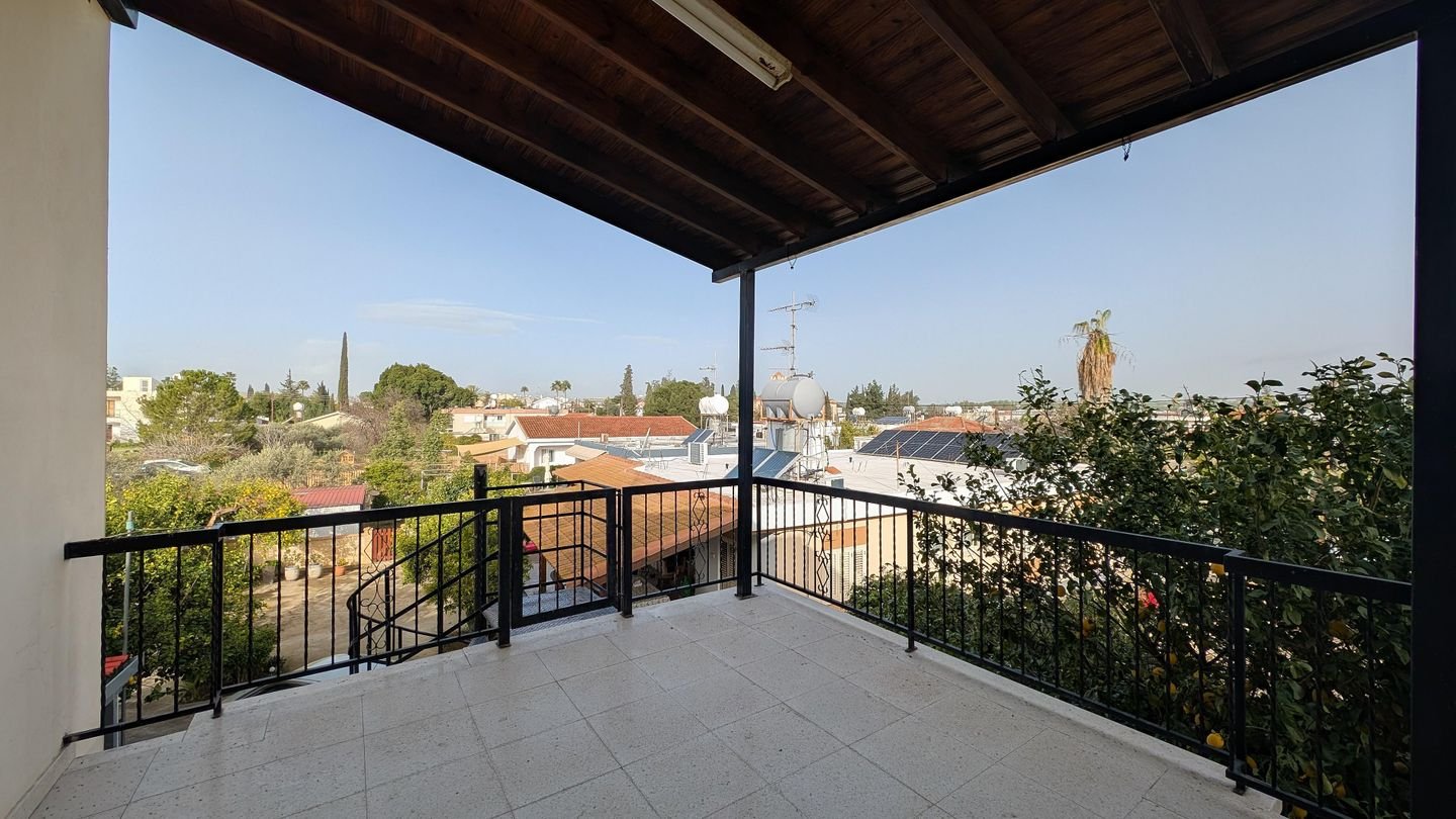 Spacious 4-Bedroom Detached House in Pera Chorio, Nicosia photo 38