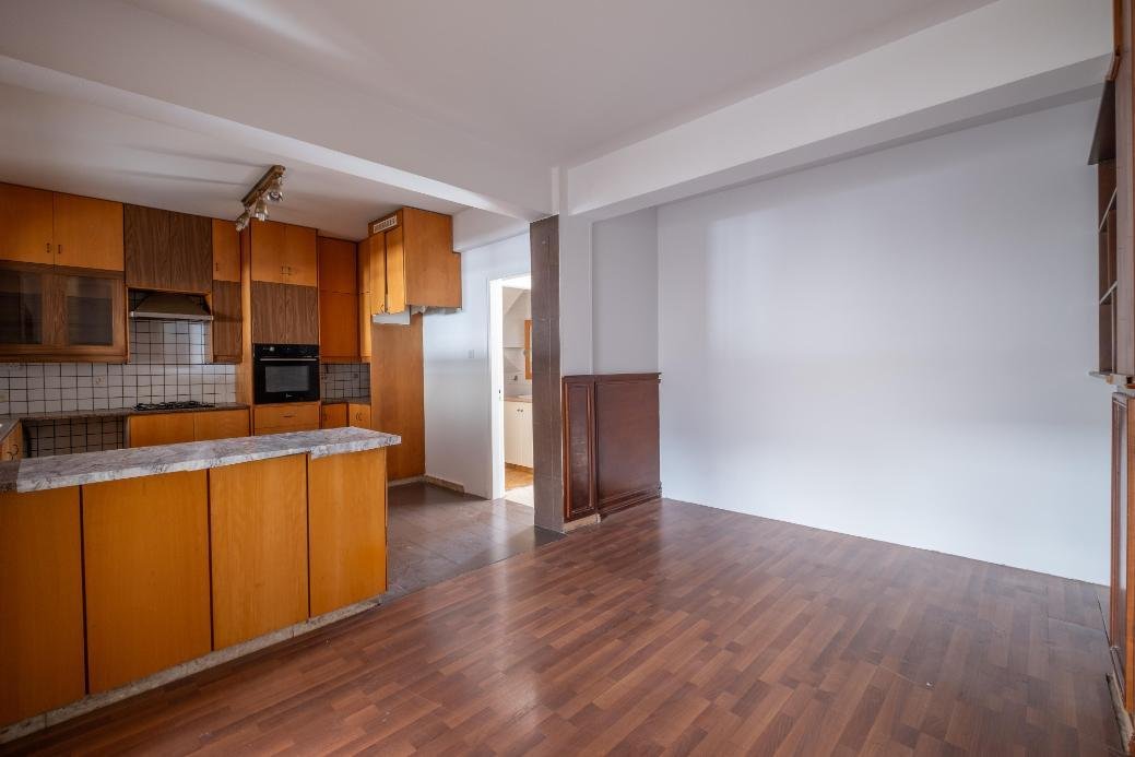 4 bedroom house in Latsia, Nicosia photo 13