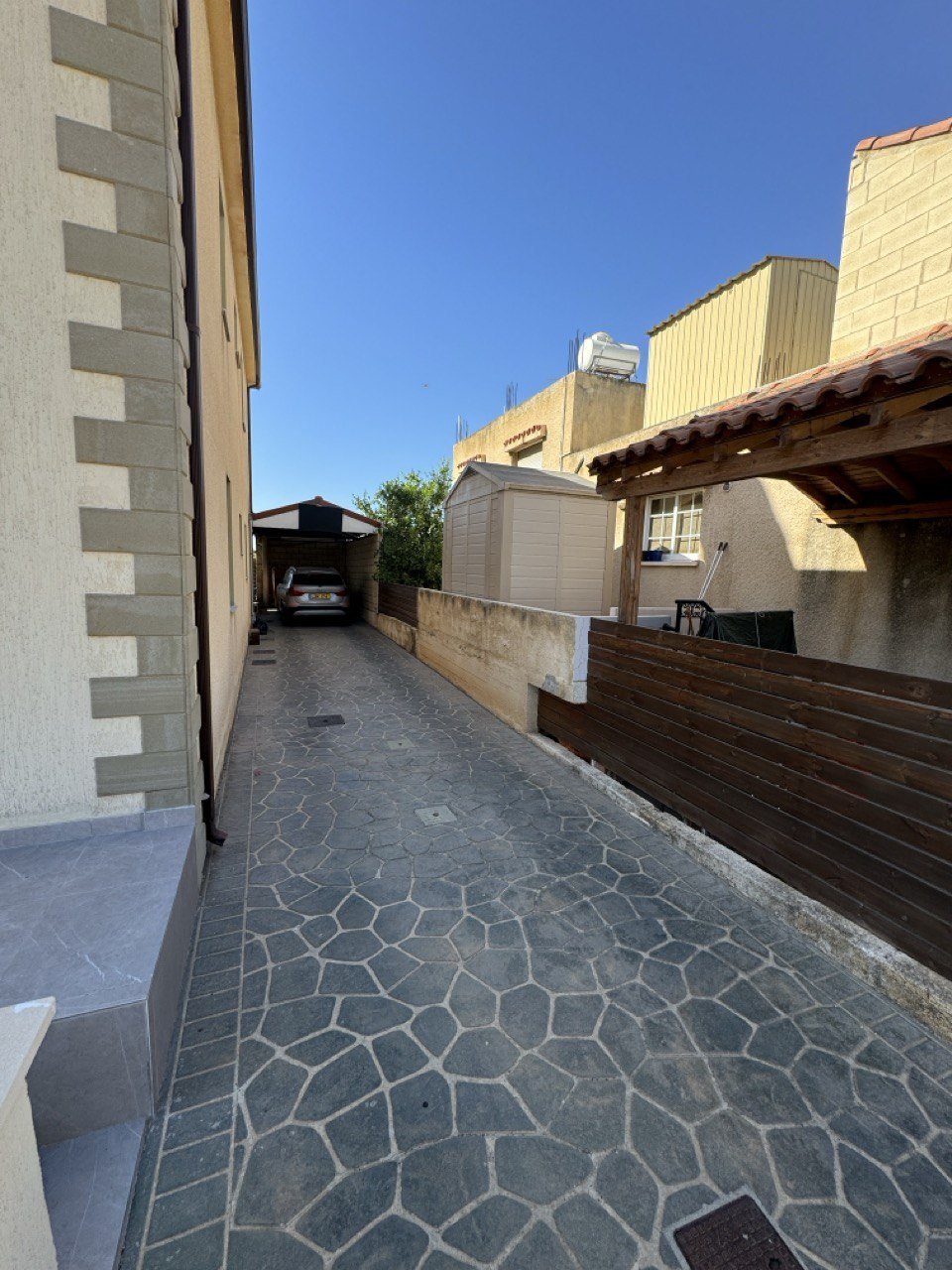 4 BR Villa in Ypsonas, Limassol photo 21