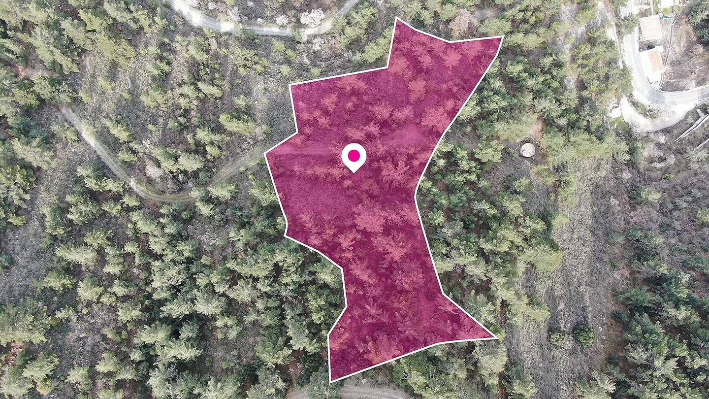 Residential field in Lagoudera, Nicosia photo 4