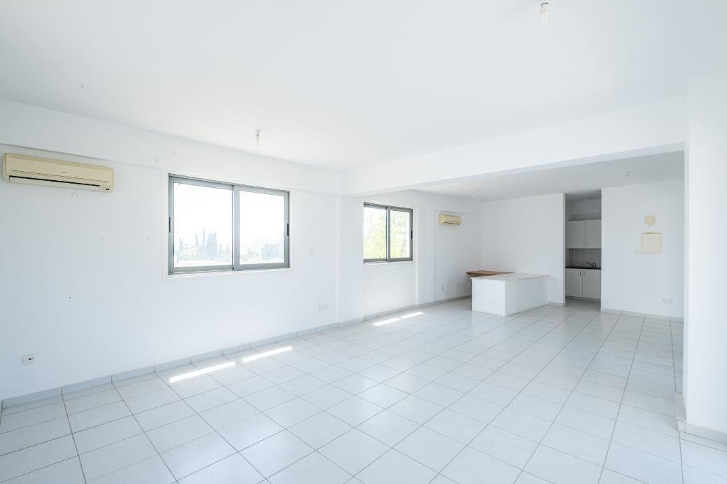 Office and shop in Voroklini, Larnaca photo 9