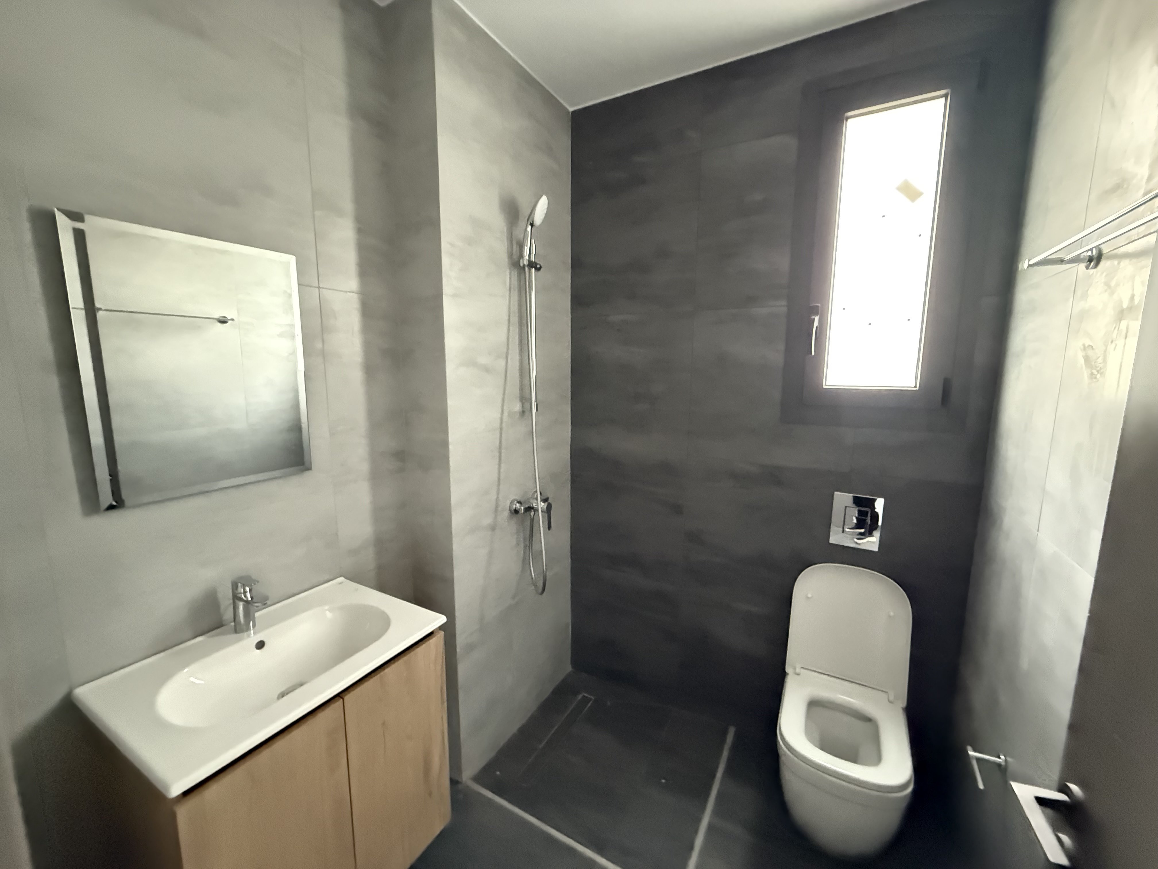 2 BR Apartment in Arch Makarios III, Larnaca photo 13