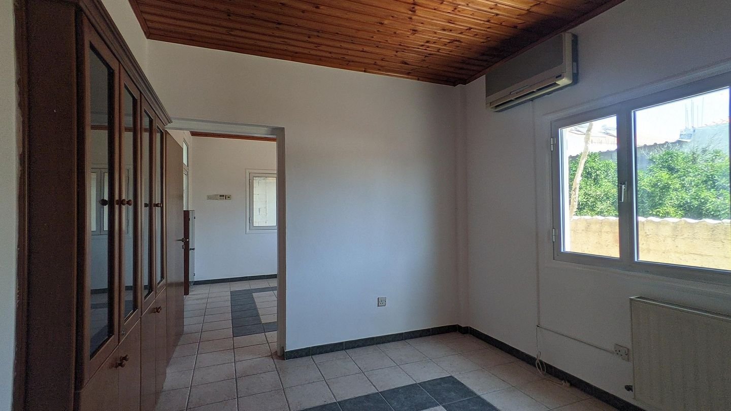 Residential building in Kokkinotrimithia, Nicosia photo 24