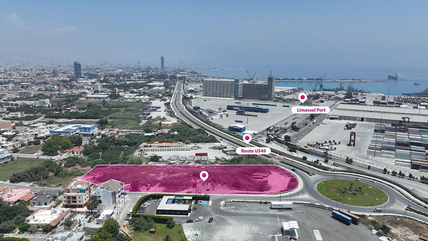 Shared Primarily Commercial Zoned Field, New Port Area, Limassol photo 4