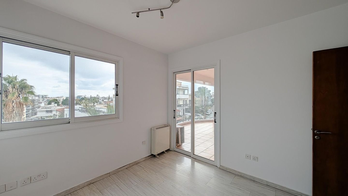 Three-bedroom apartment in Chryseleousa, Strovolos, Nicosia photo 17