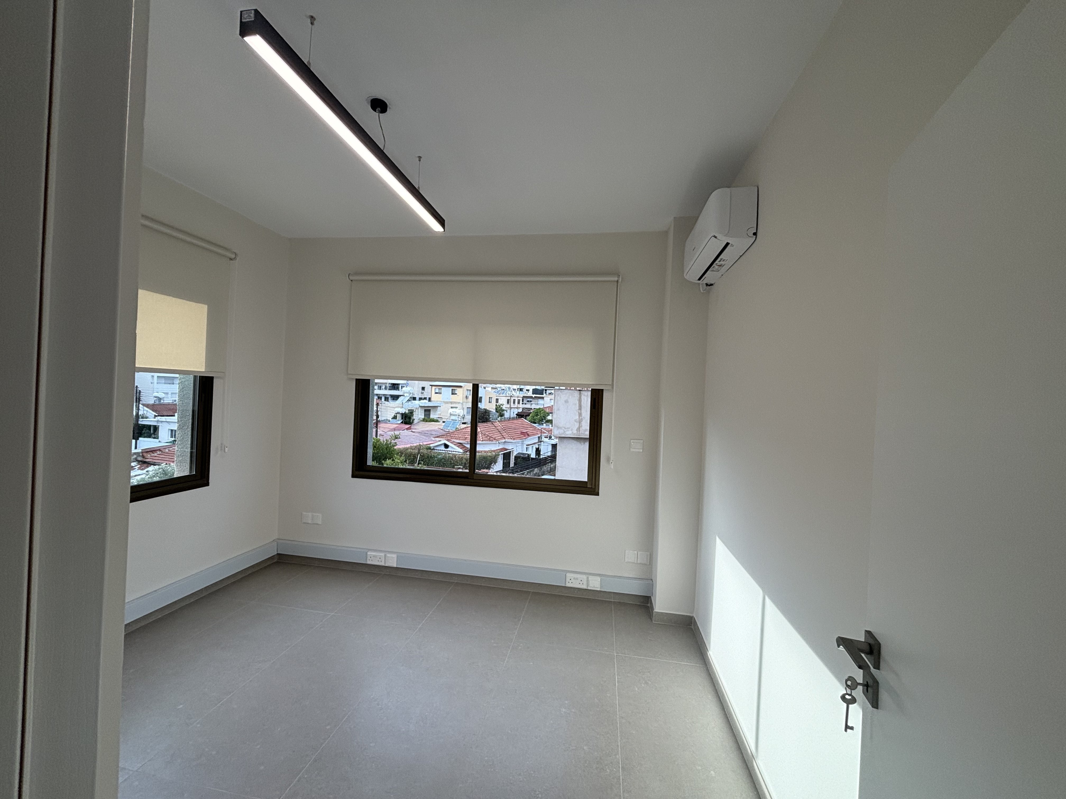 Fully renovated Office in Neapolis, Limassol photo 5