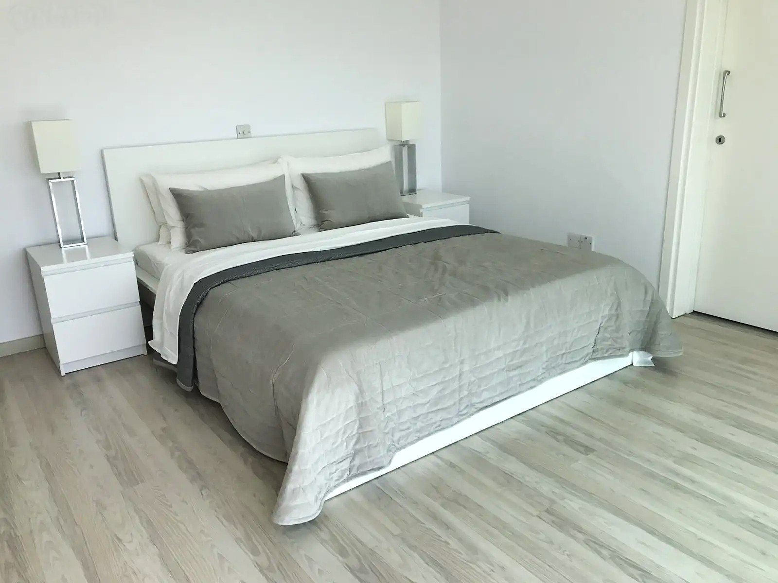 4 BR Penthouse in Neapolis, Limassol photo 4