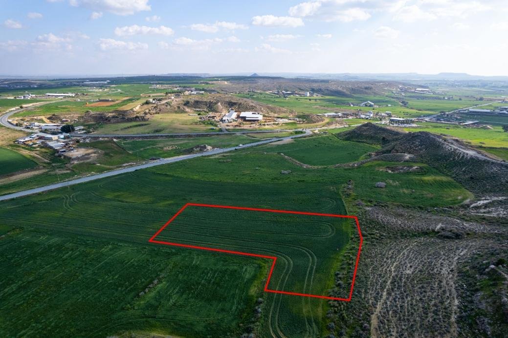 Residential field in Dali, Nicosia photo 3