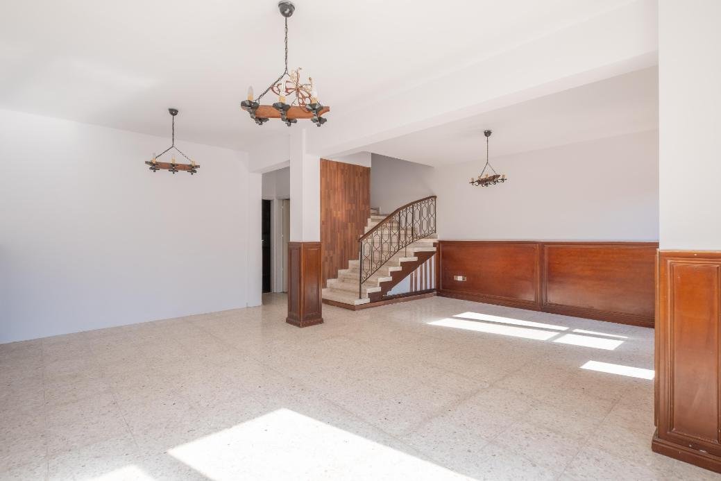 4 bedroom house in Latsia, Nicosia photo 5