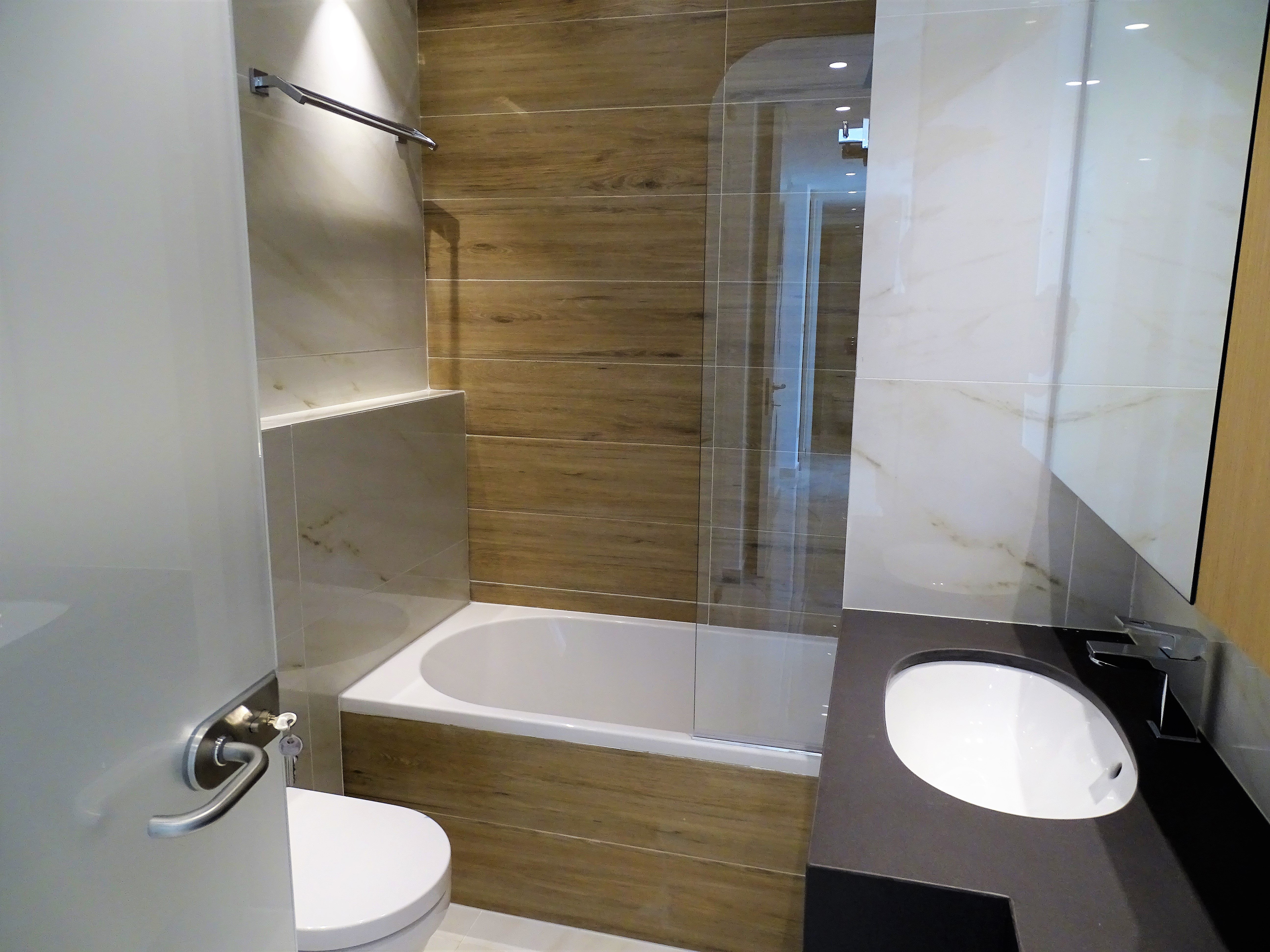 3 BR Apartment in Germasogeia, Limassol photo 9