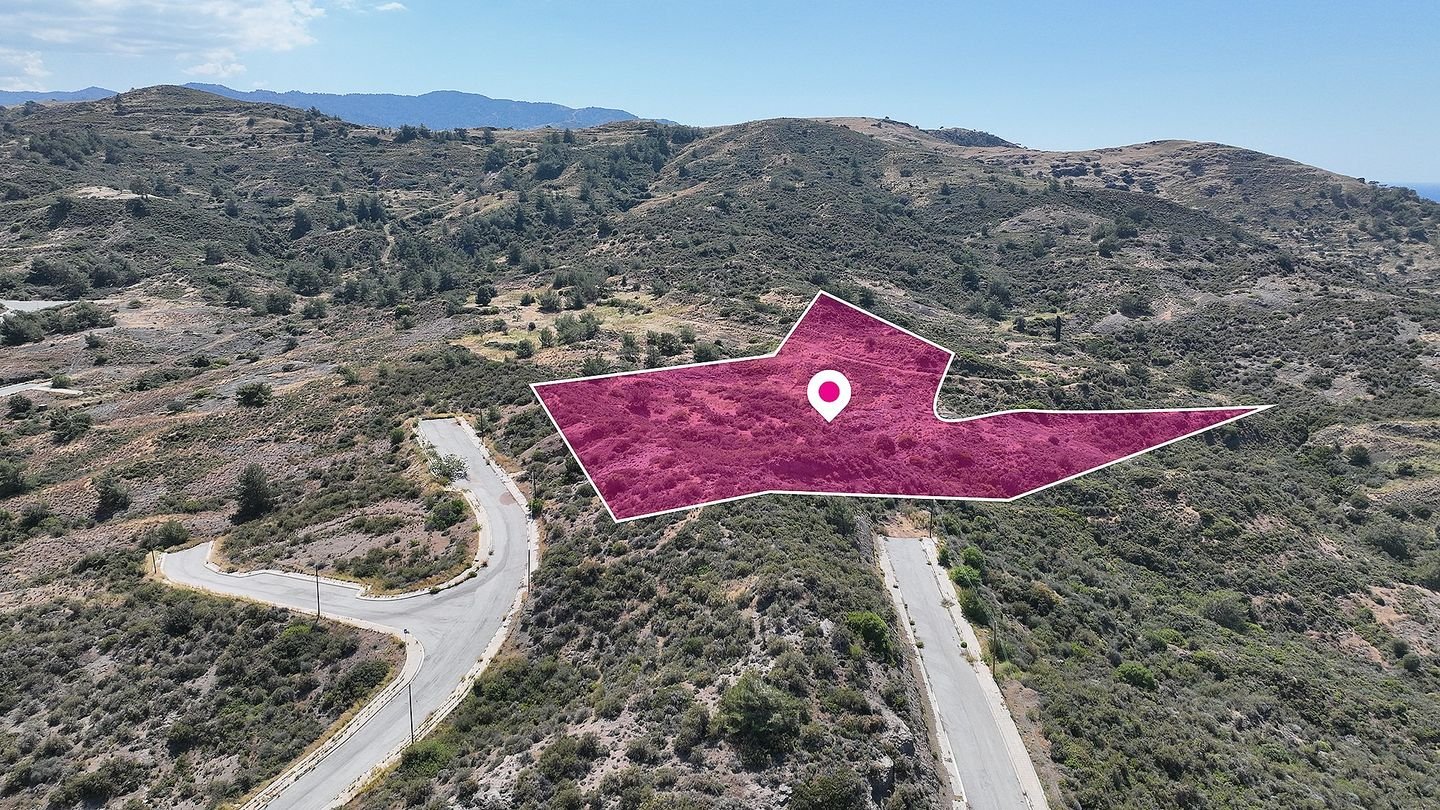 Field in Pigenia, Nicosia photo 2