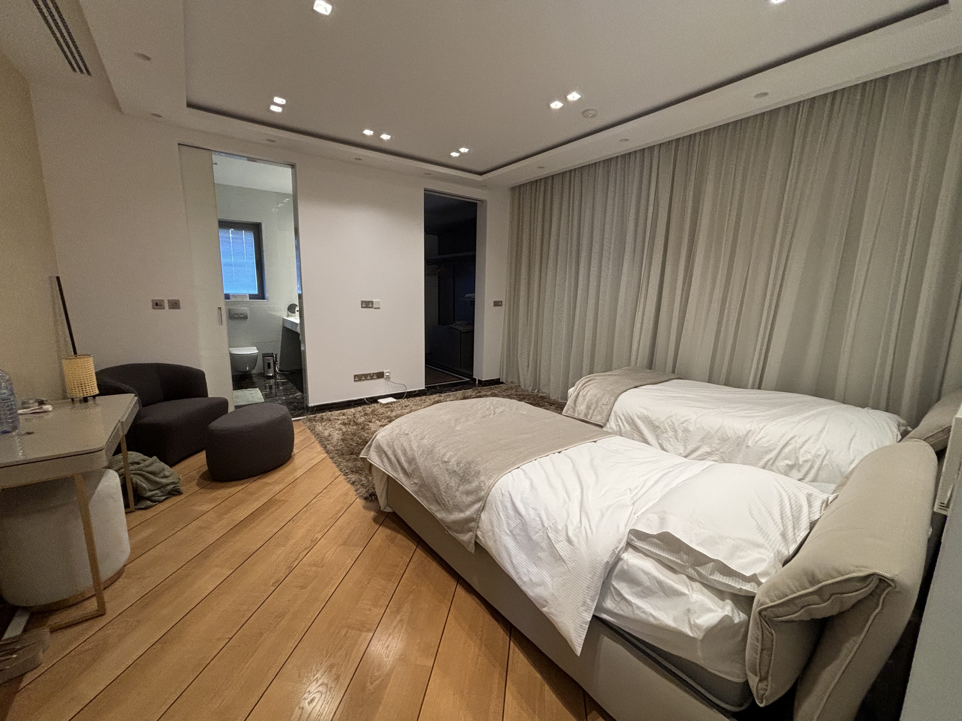 3 BR Unique Penthouse in Agia Triada, Limassol photo 22