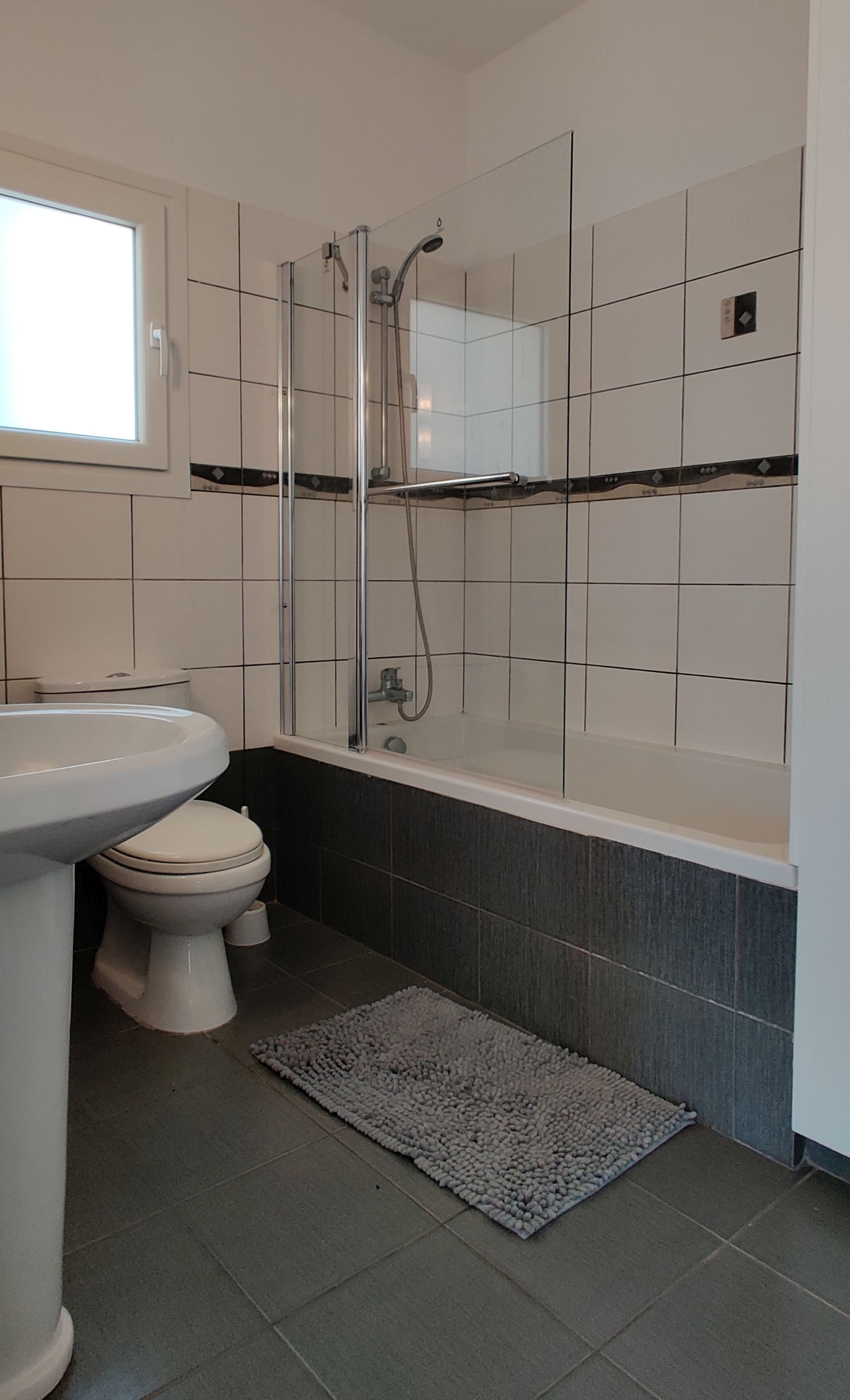 3-bedroom apartment in Limassol, Neapolis photo 19