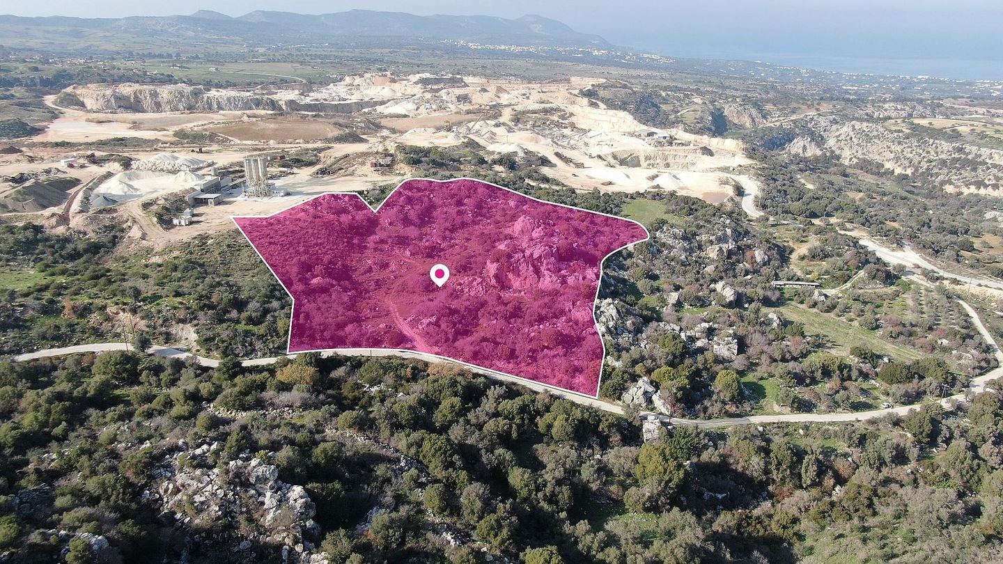 Agricultural / Protection Zone field in Drouseia, Paphos photo 3