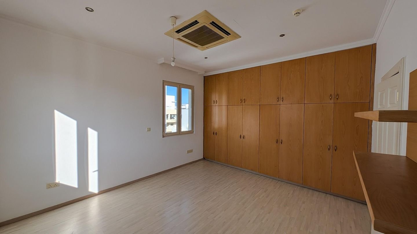 Three storey building in Agios Nikolaos, Larnaca photo 51