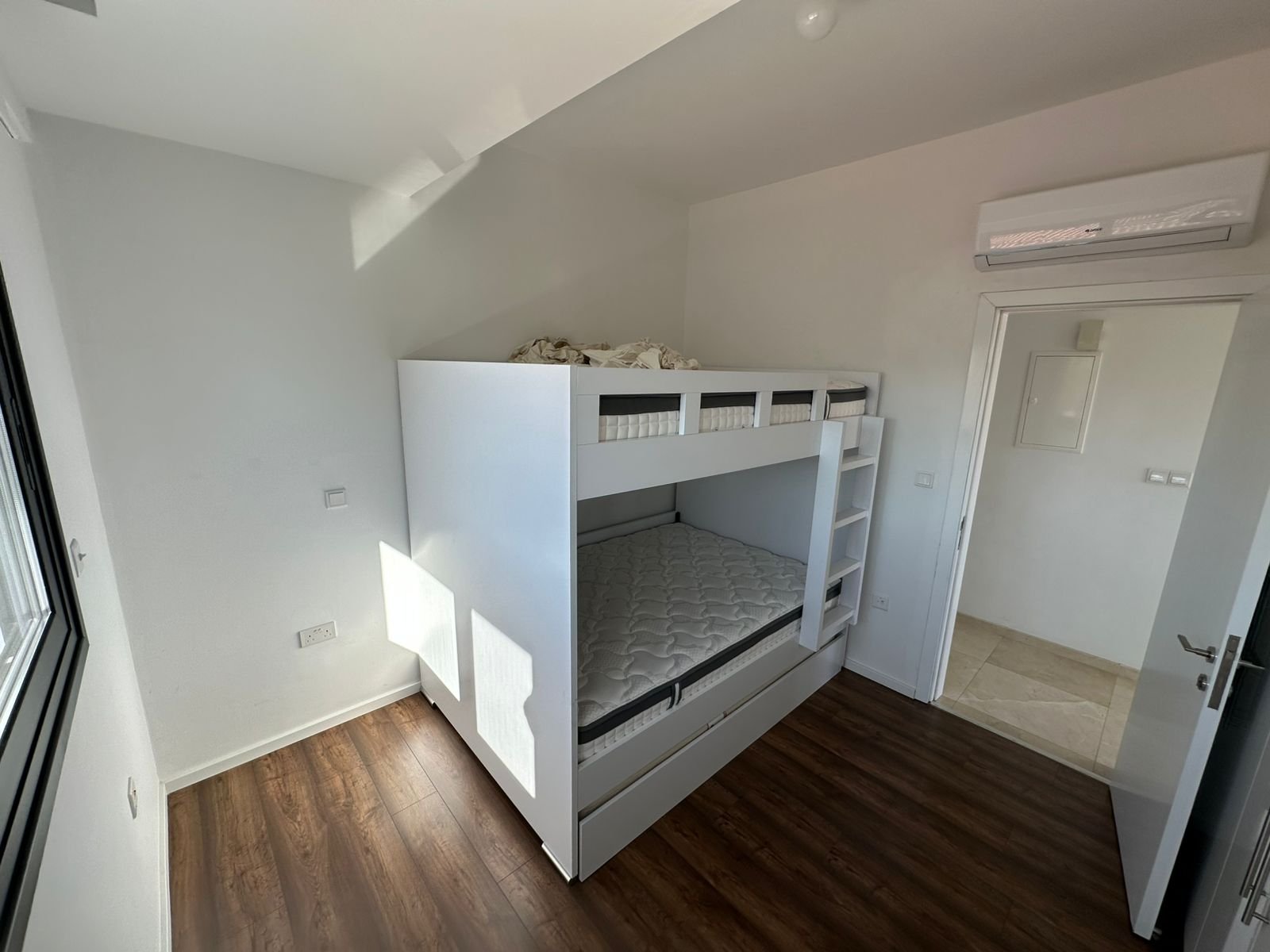 3 BR Apartment in Neapolis, Limassol photo 11