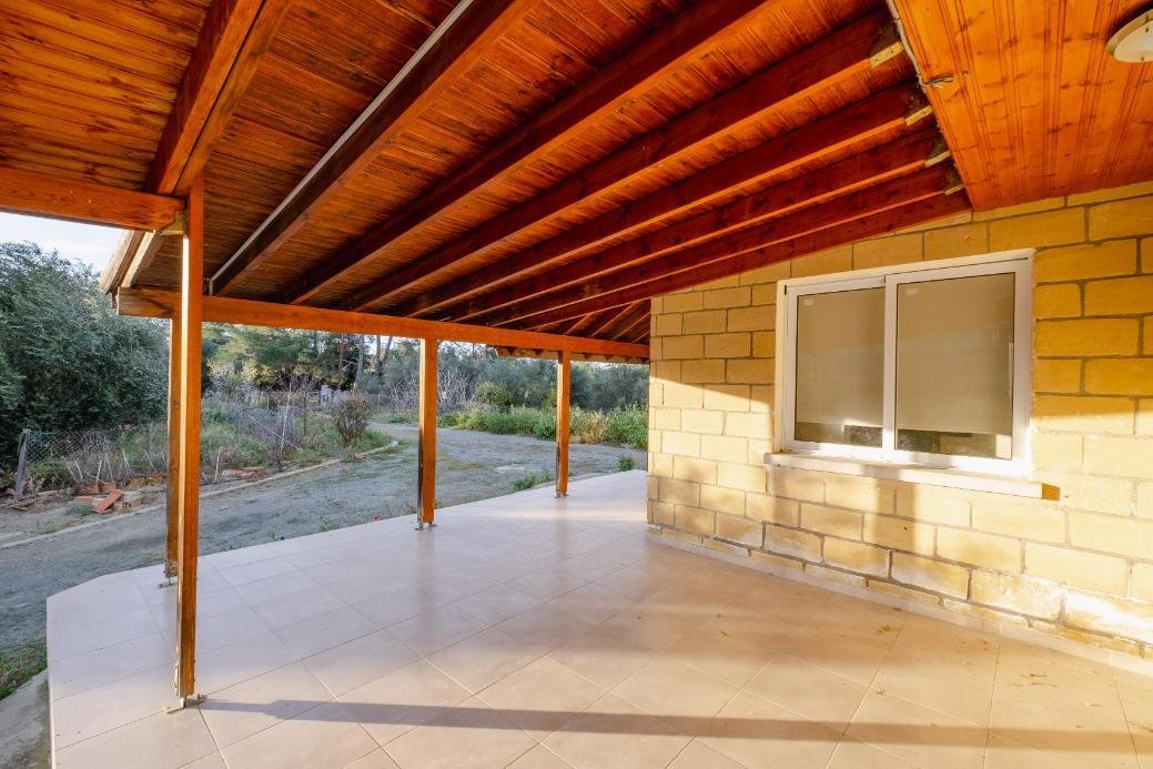 Two-storey house in a large field in Pyrga, Larnaca photo 13