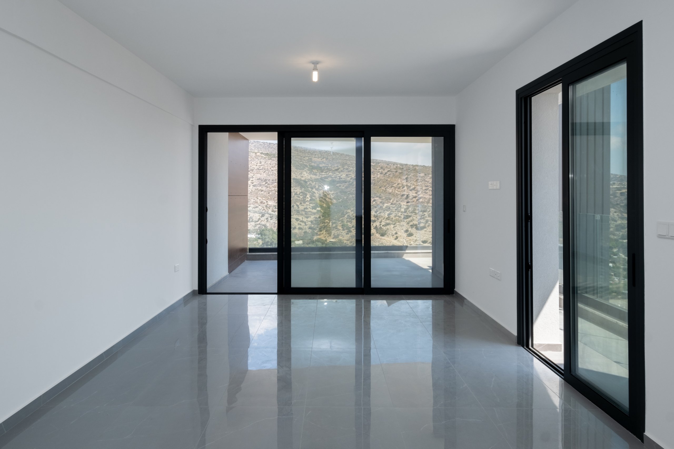 2 BR Apartment in Germasogeia, Limassol photo 5