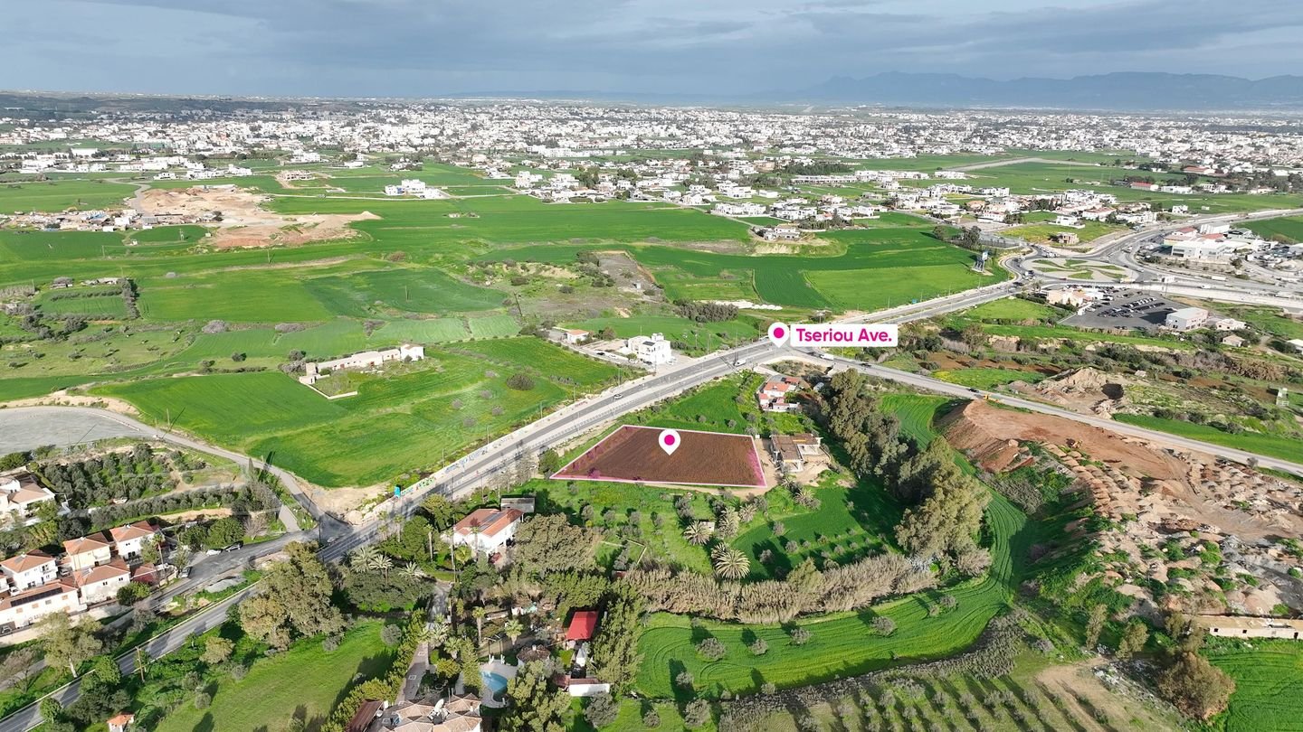 Residential field in Tseri, Nicosia photo 4