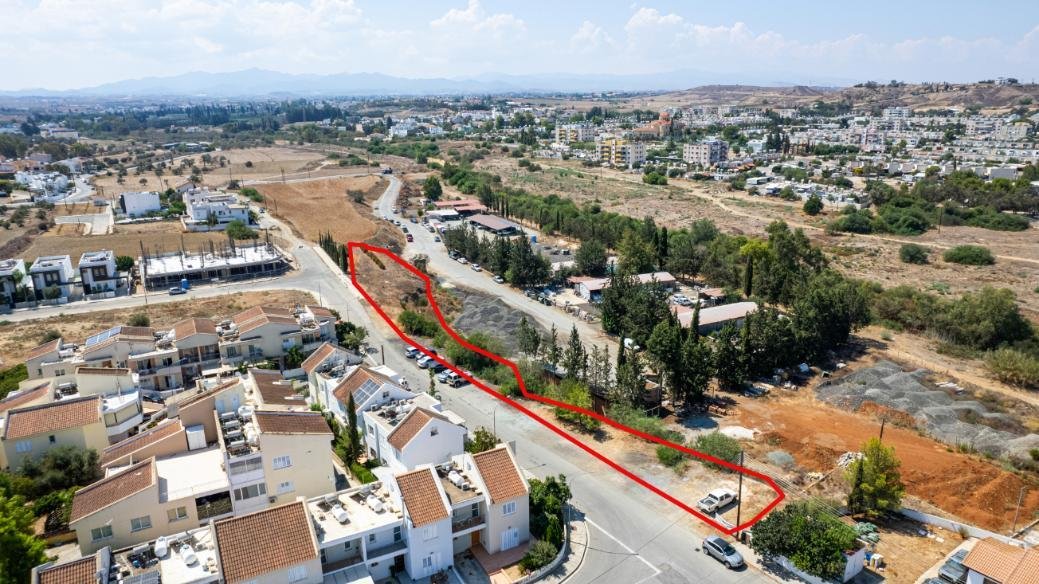 Residential field in Lakatamia, Nicosia photo 3