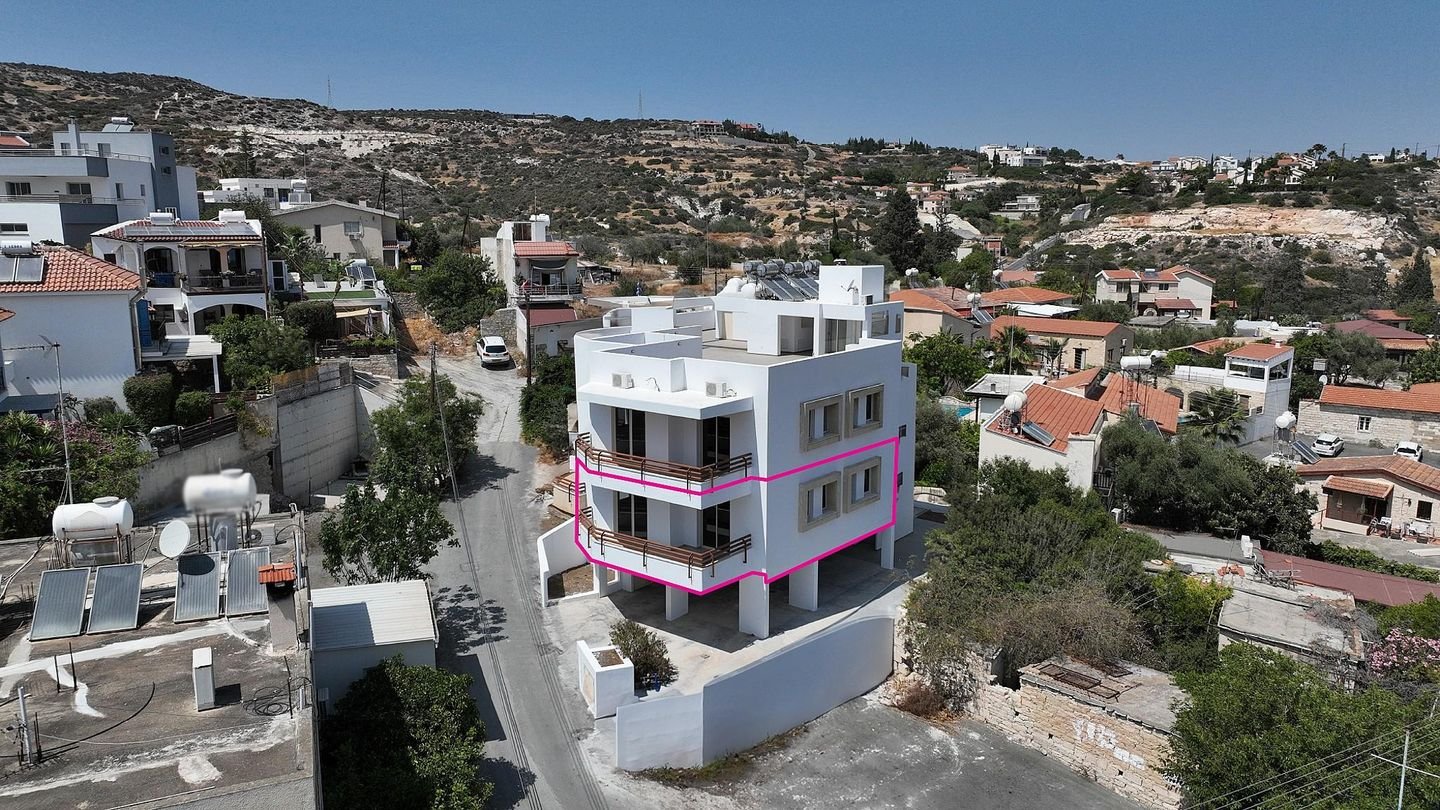 Modern 2-Bedroom Apartment, Agios Tychon, Limassol photo 1