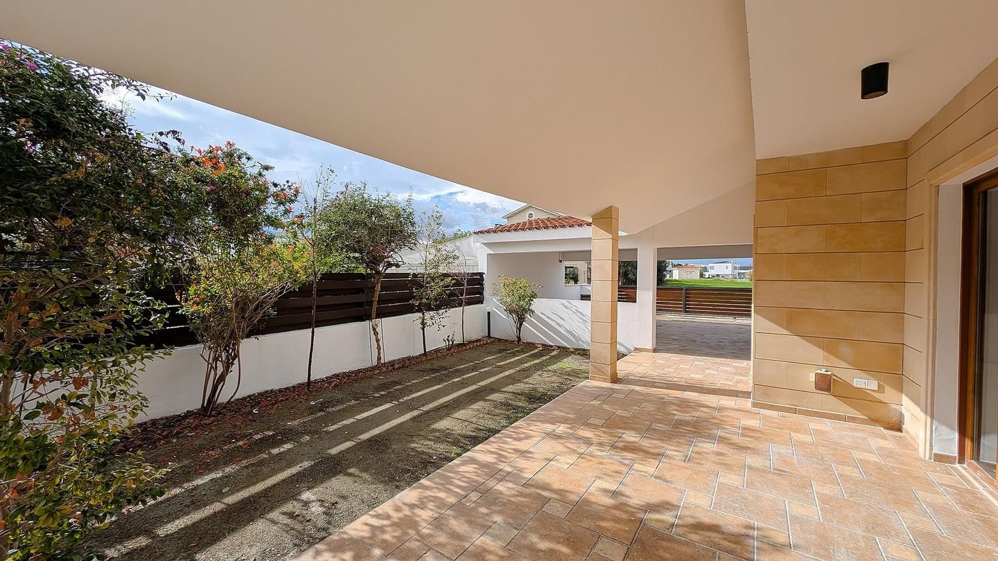 Luxurious Mansion in Agios Georgios, Latsia, Nicosia photo 47