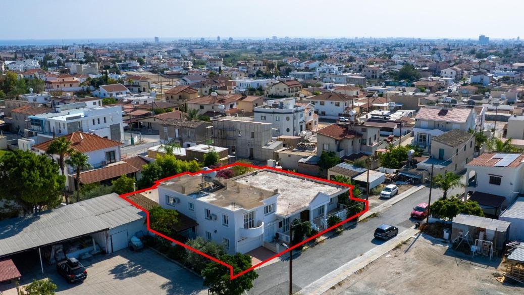 4 bedroom house in Aradippou, Larnaca photo 6