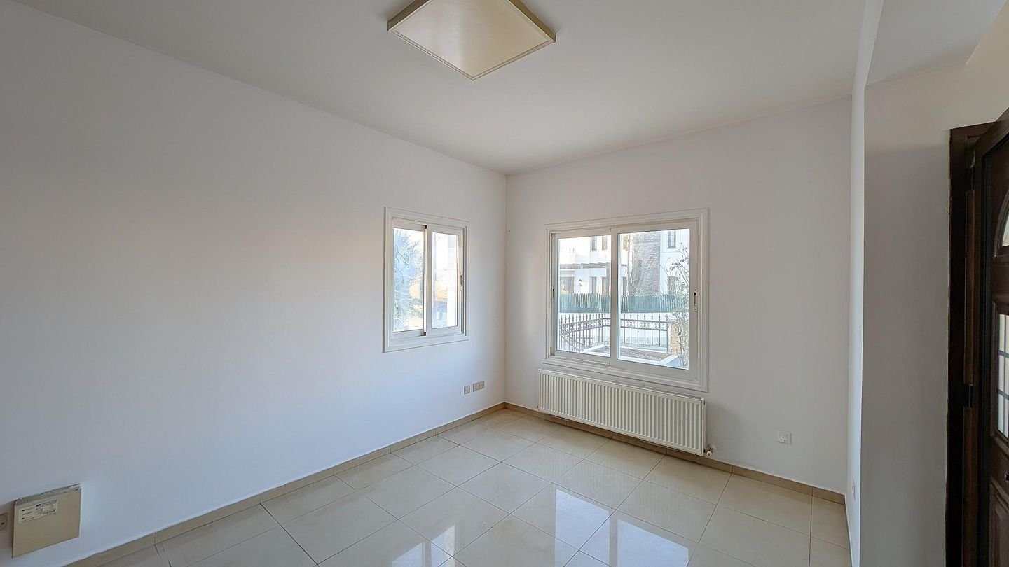 Elegant 4-Bedroom Home with Private Pool in Archangelos/Anthoupoli, Nicosia photo 17