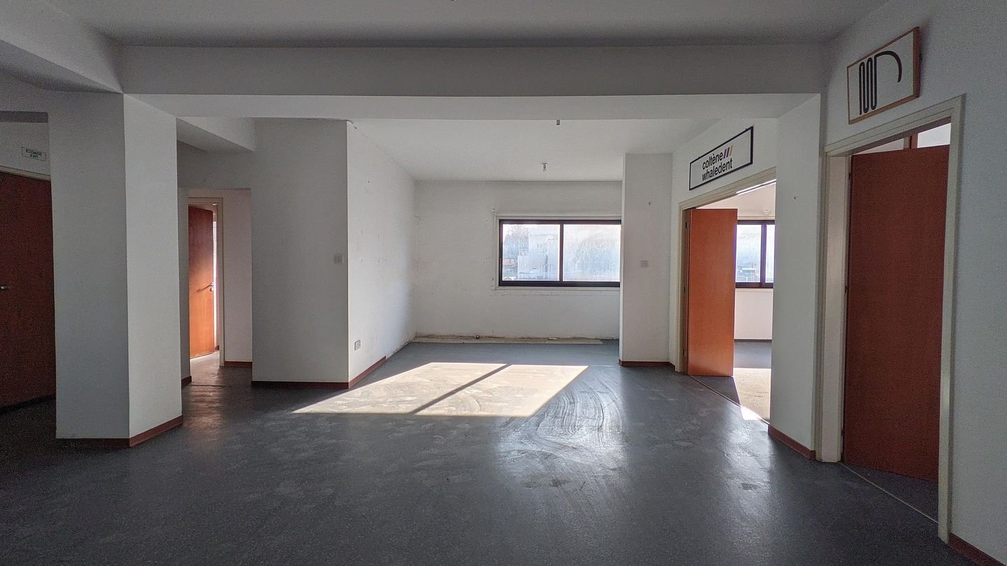 Whole Floor Office Unit in Larnakos Avenue, Nicosia photo 15