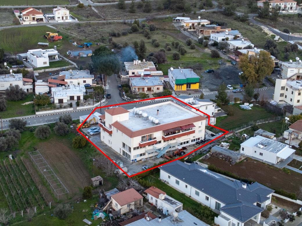 Mixed-use building in Klirou, Nicosia photo 3