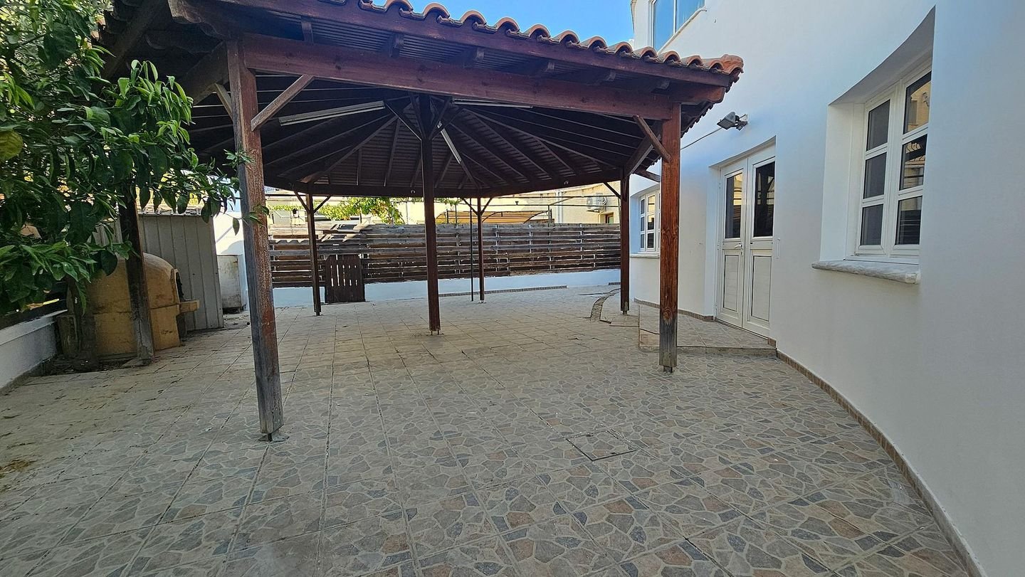Semi-Detached 4-Bedroom House in Pano Deftera, Nicosia photo 34
