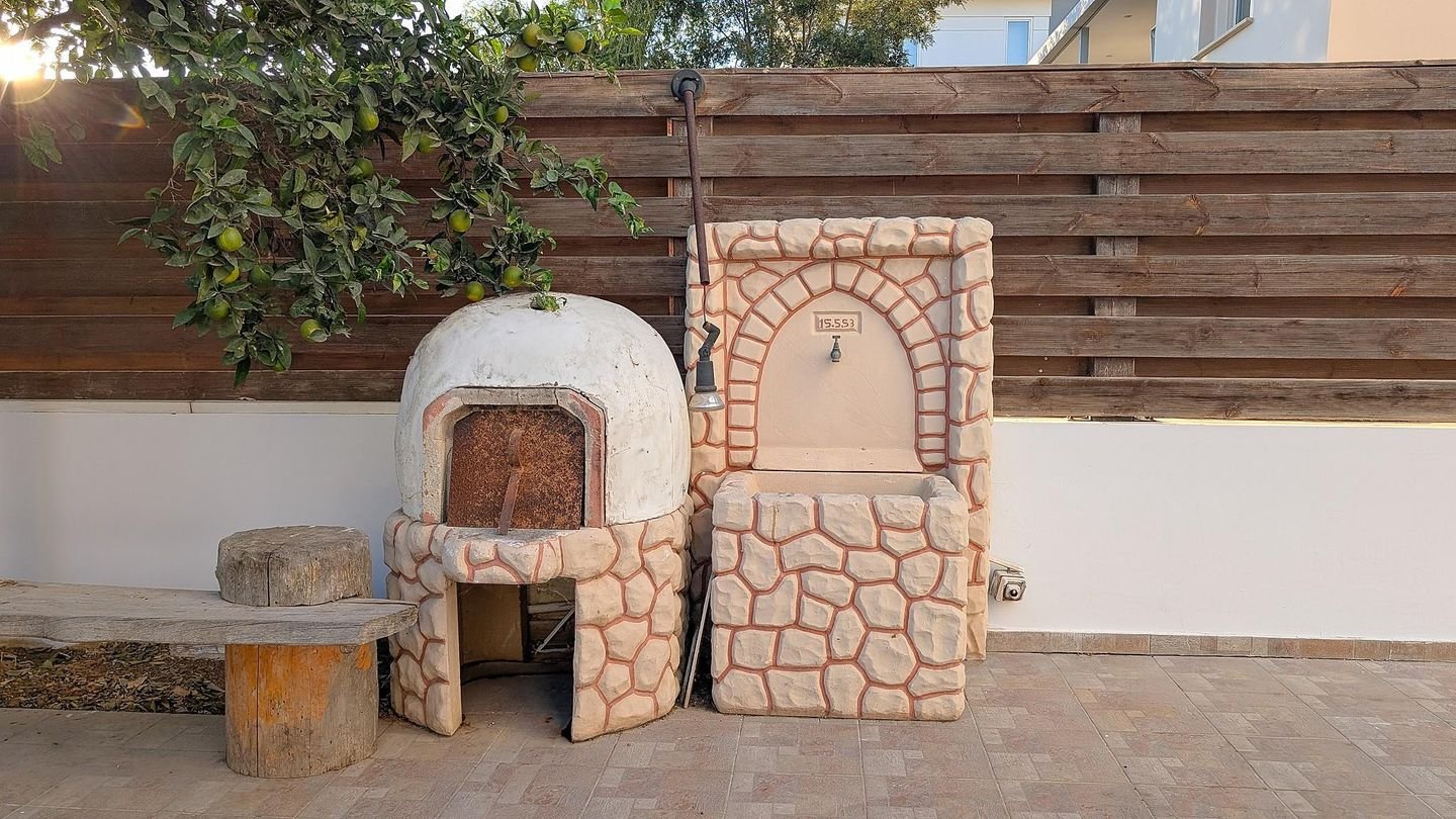 Elegant 4-Bedroom Home with Private Pool in Archangelos/Anthoupoli, Nicosia photo 40