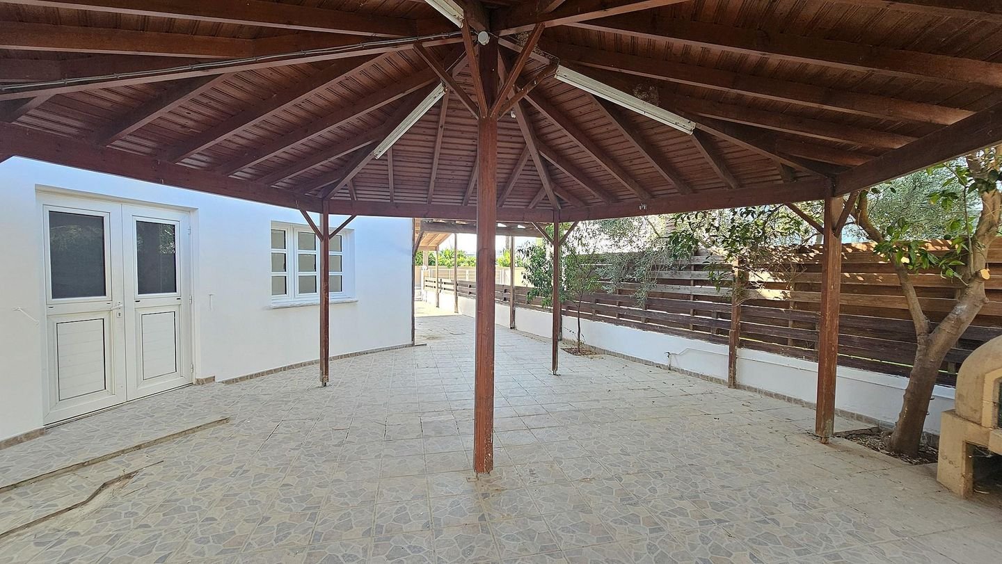 Semi-Detached 4-Bedroom House in Pano Deftera, Nicosia photo 33