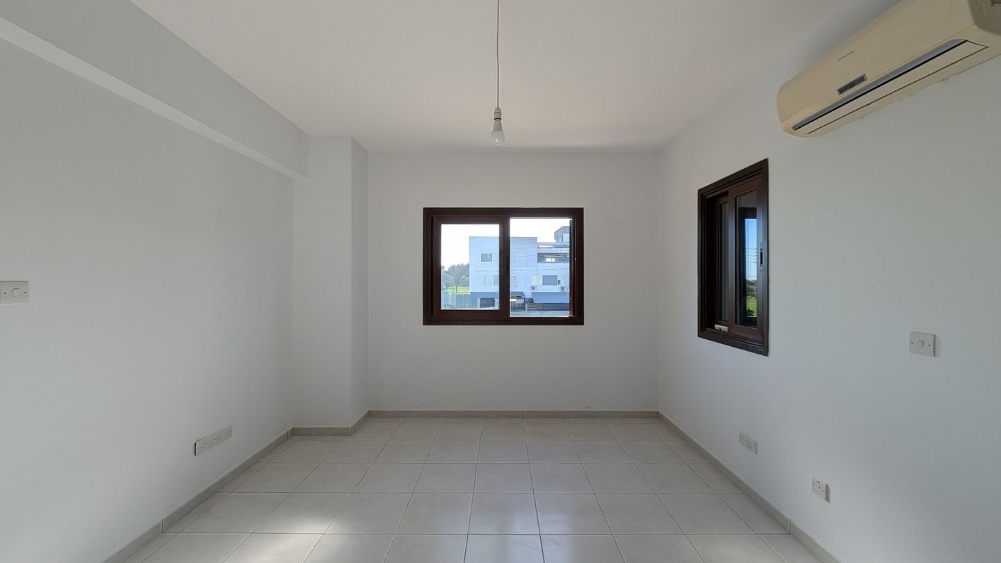 Two-Storey Semi-Detached House in Psimolofou, Nicosia photo 15