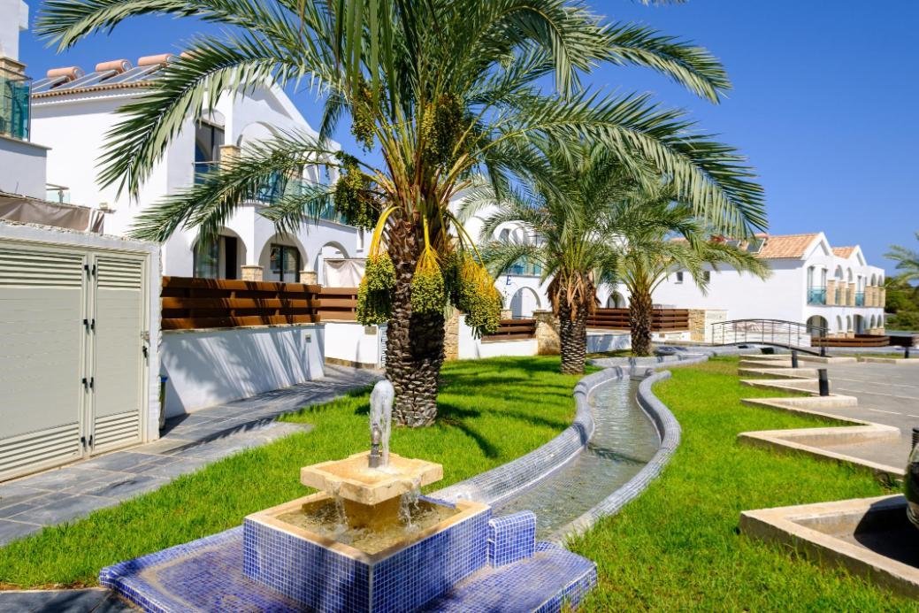 2-bedroom apartment in Latchi, Paphos photo 9