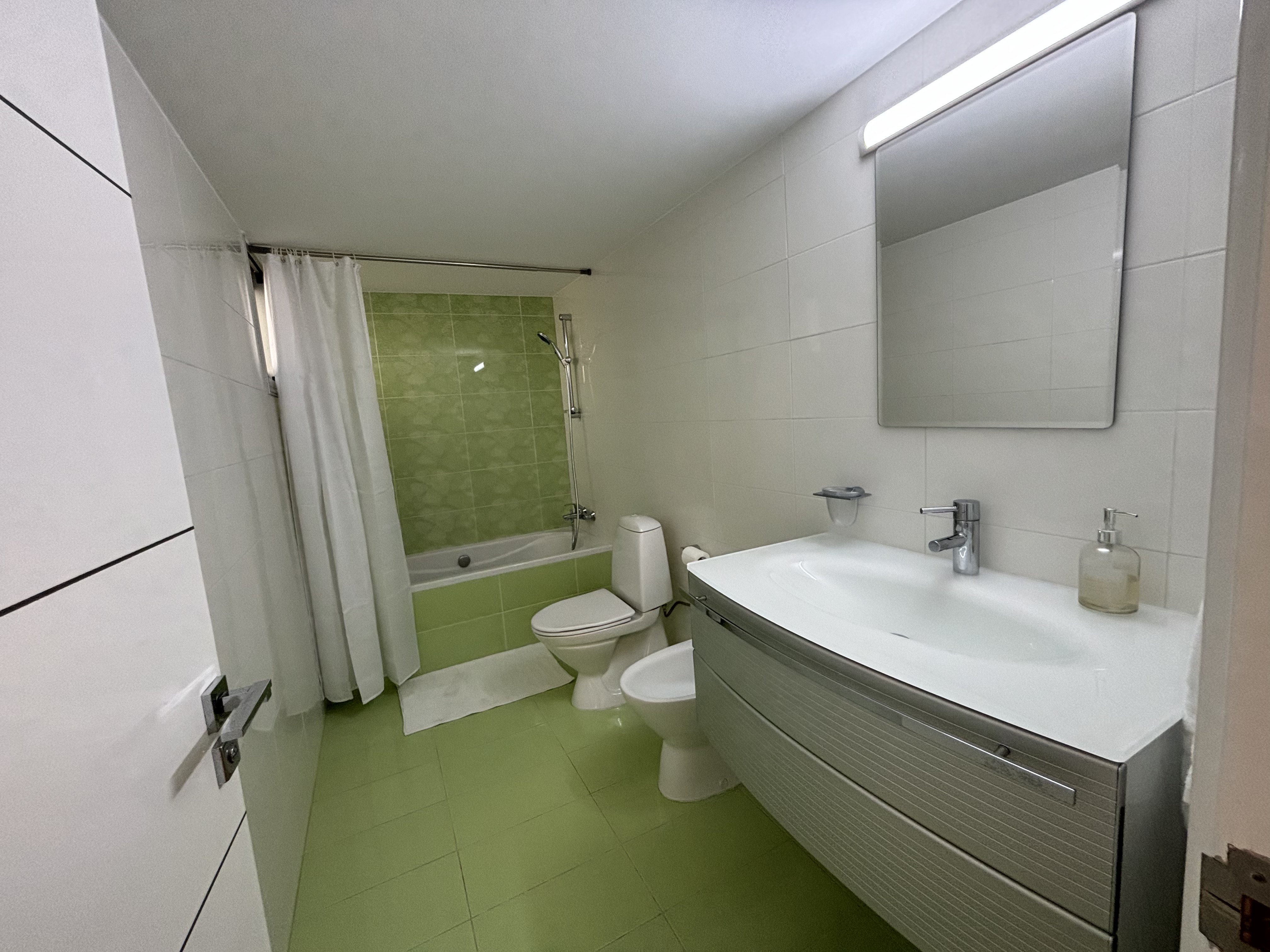 6 BR Stunning Penthouse in Agios Tychonas, Limassol photo 24