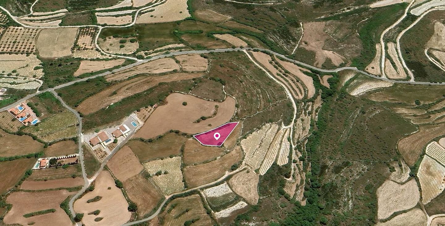 Field in Kathikas, Paphos photo 3